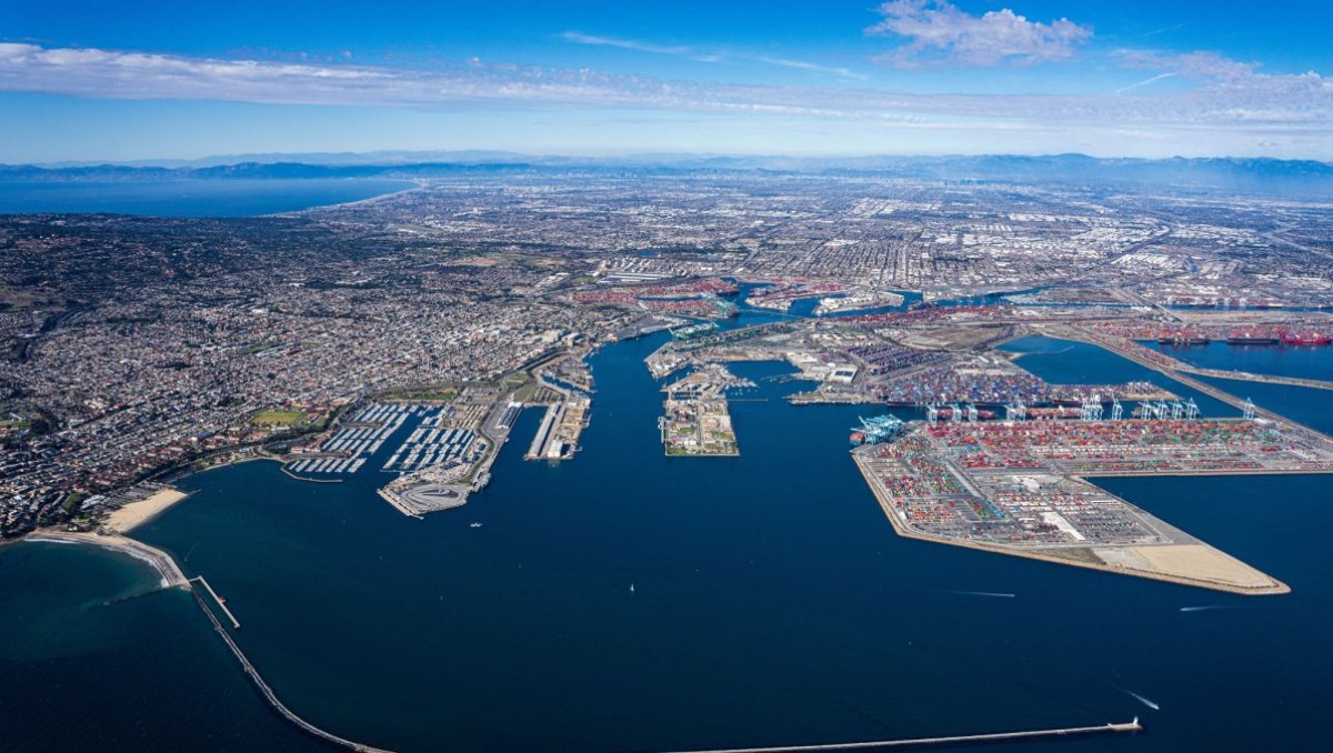 Port of Los Angeles records lowest emissions per container