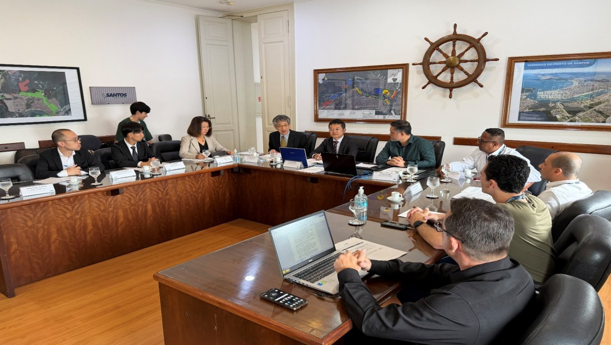 APS e delegação do Japão discutem parcerias para descarbonização