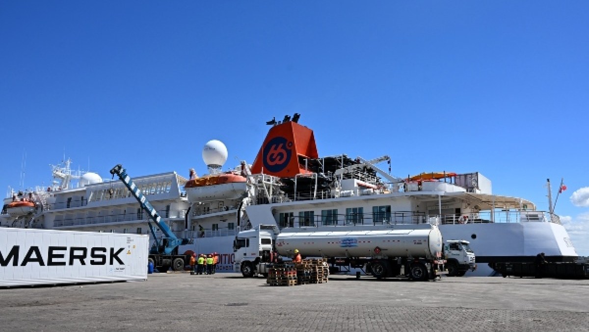 Buques antárticos inician nueva temporada de cruceros en Puerto de Montevideo
