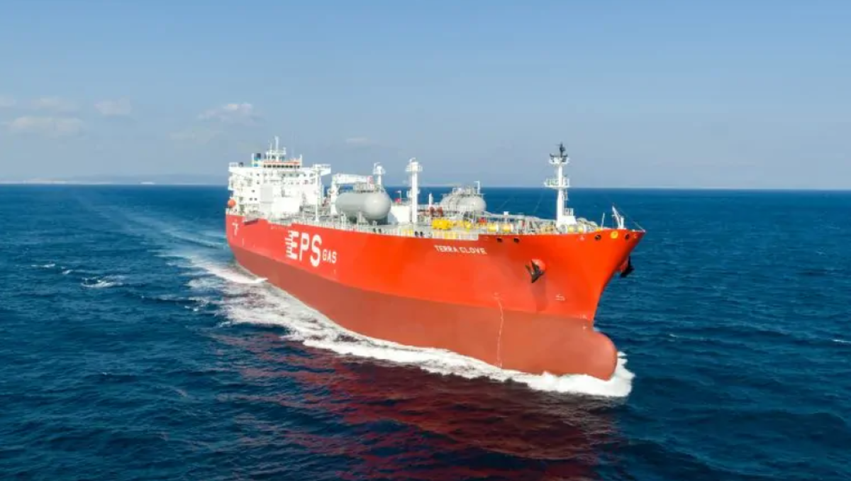 EPS bautiza el primer VLAC del mundo que usa amoníaco como combustible dual
