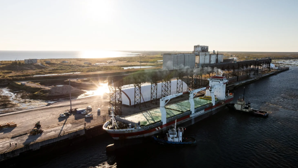 Arctic Gateway Group, CentrePort Canada y DP World firman MoU para impulsar comercio en Puerto de Churchill